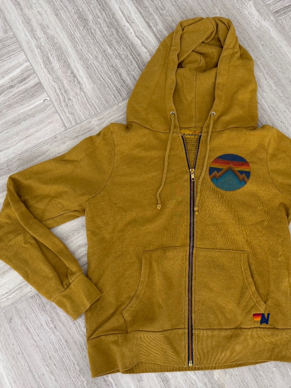 Women’s Aviator Nation All Seasons Circle Zip Hoody Size Small